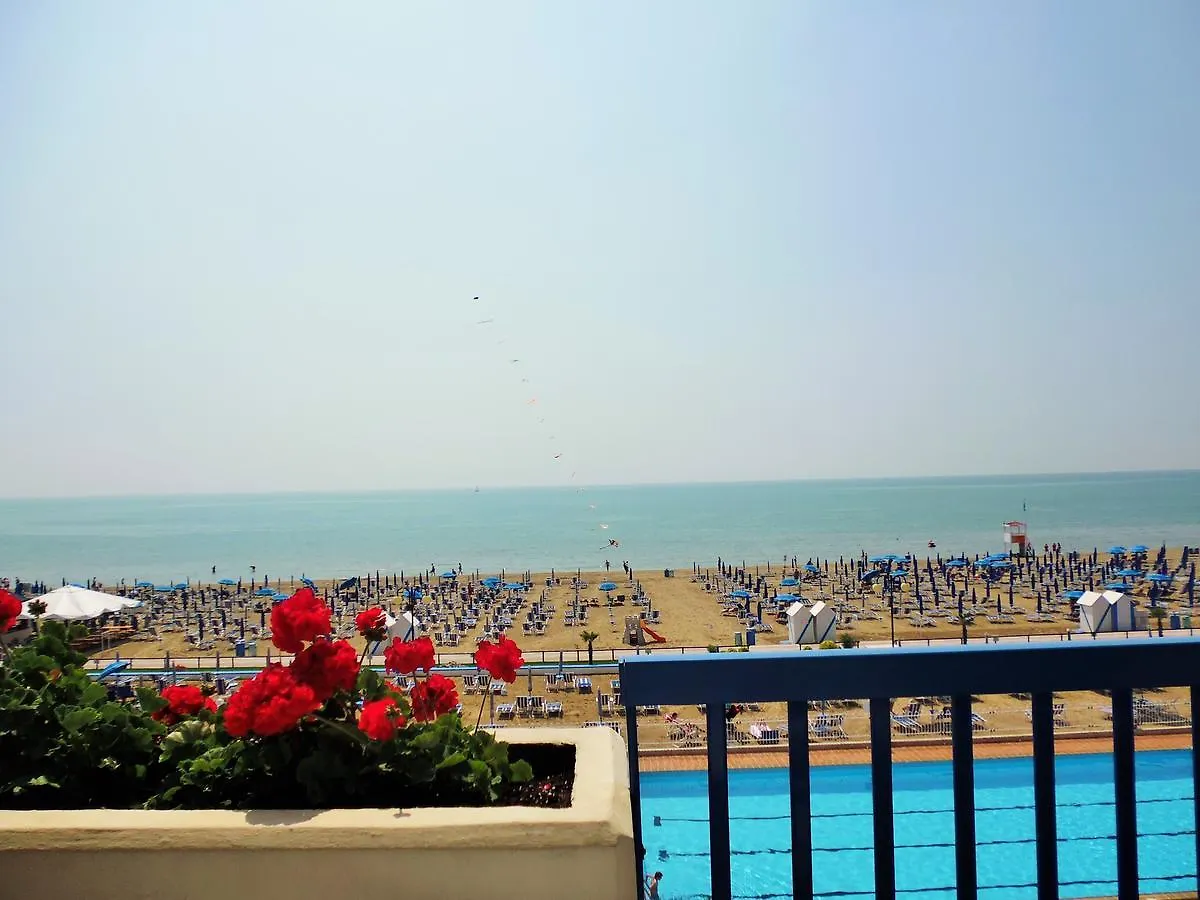 Condominio Penelope 0*, Лидо-ди-Езоло Италия